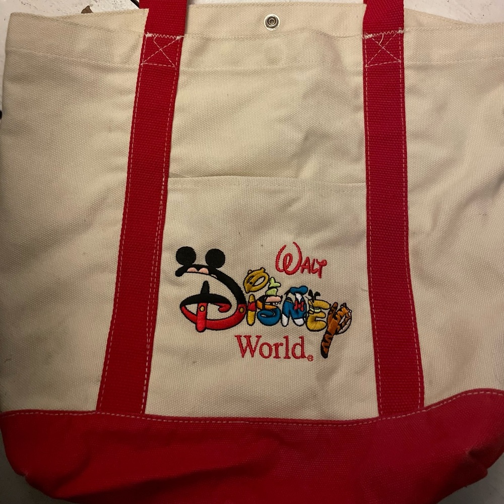 disney parks handbag b15